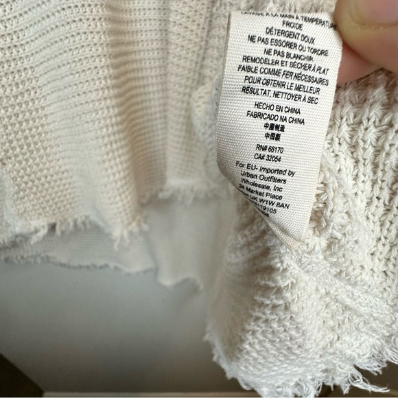 Free People Sweater Womens SP Cream Moonshine Waffle Knit Cold Shoulder V Neck - Picture 5 of 7